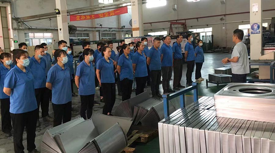 五一放假在即！金環(huán)電器沖壓車間開展早會強調(diào)工作效率