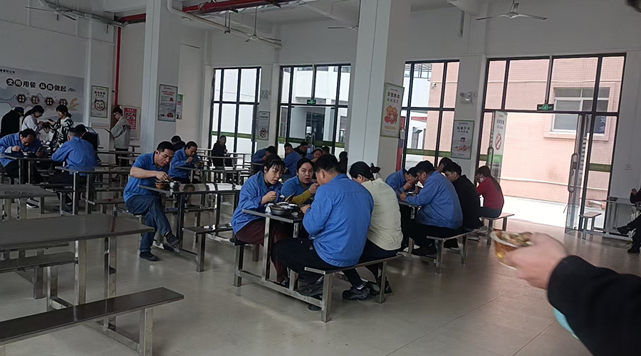 金環(huán)食堂，美味與關(guān)懷的港灣